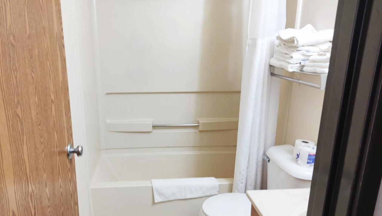 Magnuson Hotel Ironwood Luaran gambar