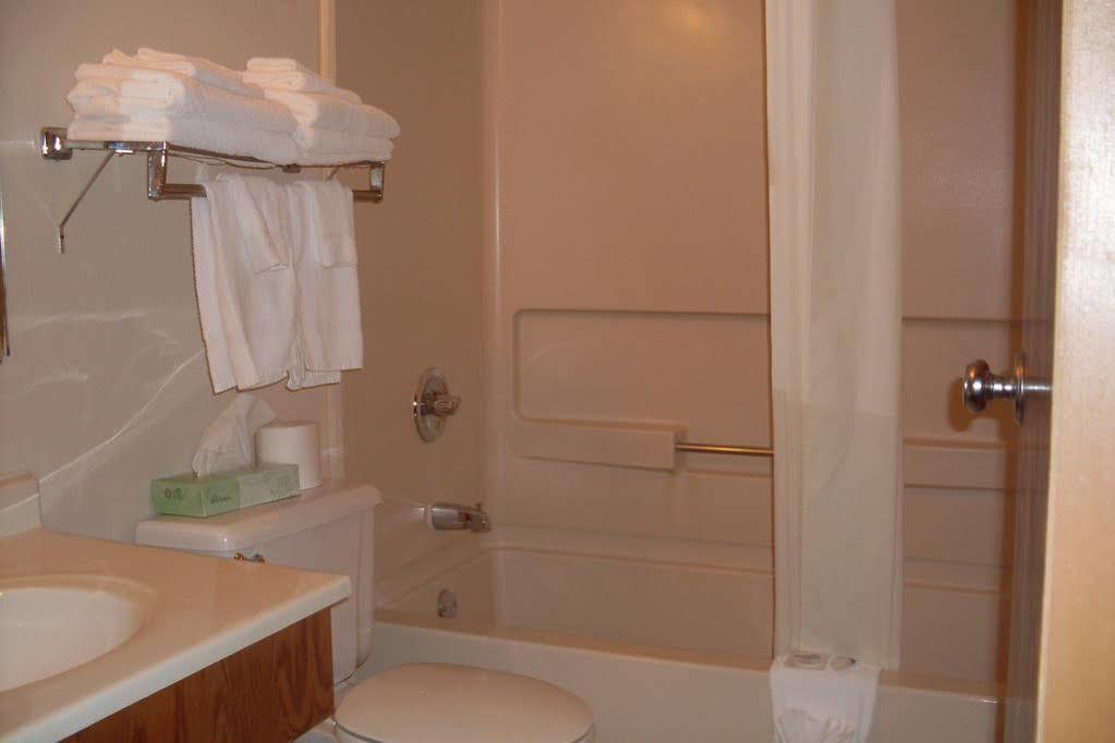 Magnuson Hotel Ironwood Luaran gambar